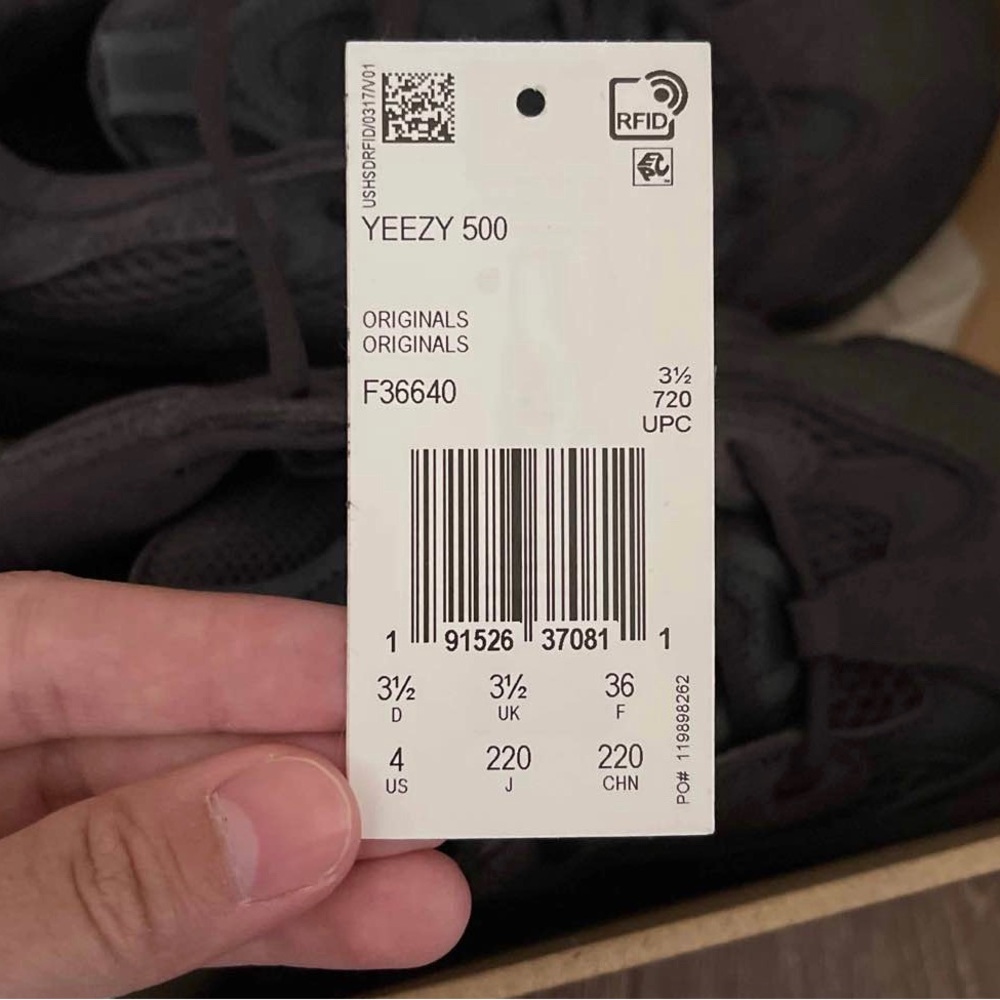 New with tag Yeezy 500 ‘ Utility Black ‘